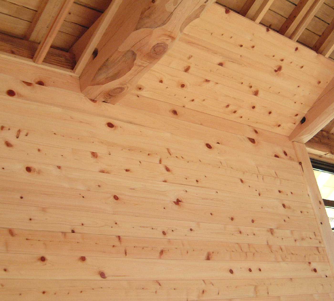 建物屋内の壁